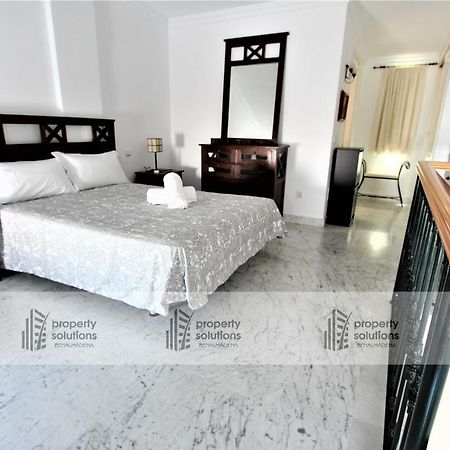 Playa 1º Linea Playa- Apartamento Duplex En Pleno Corazon De La Carihuela ตอร์เรโมลิโนส ภายนอก รูปภาพ