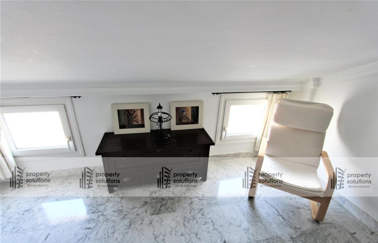 Playa 1º Linea Playa- Apartamento Duplex En Pleno Corazon De La Carihuela ตอร์เรโมลิโนส ภายนอก รูปภาพ