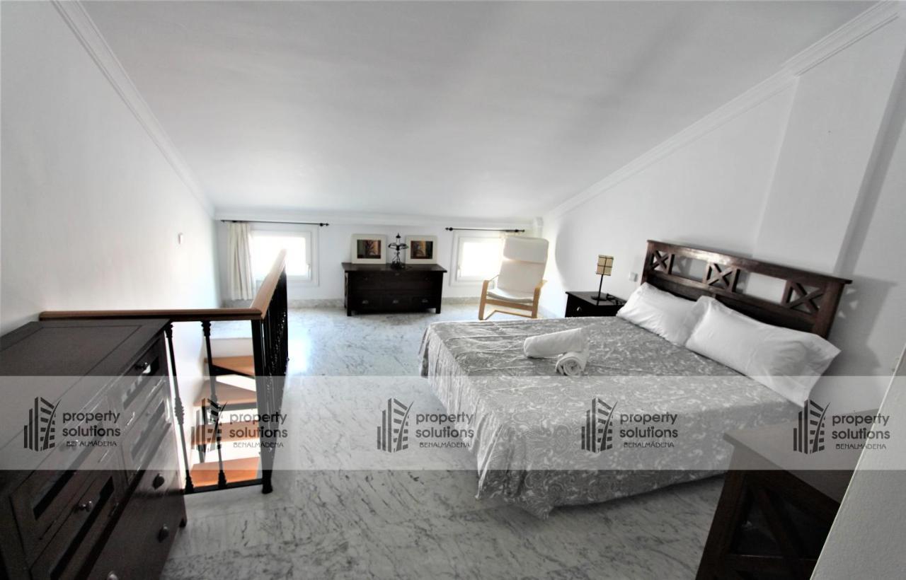 Playa 1º Linea Playa- Apartamento Duplex En Pleno Corazon De La Carihuela ตอร์เรโมลิโนส ภายนอก รูปภาพ