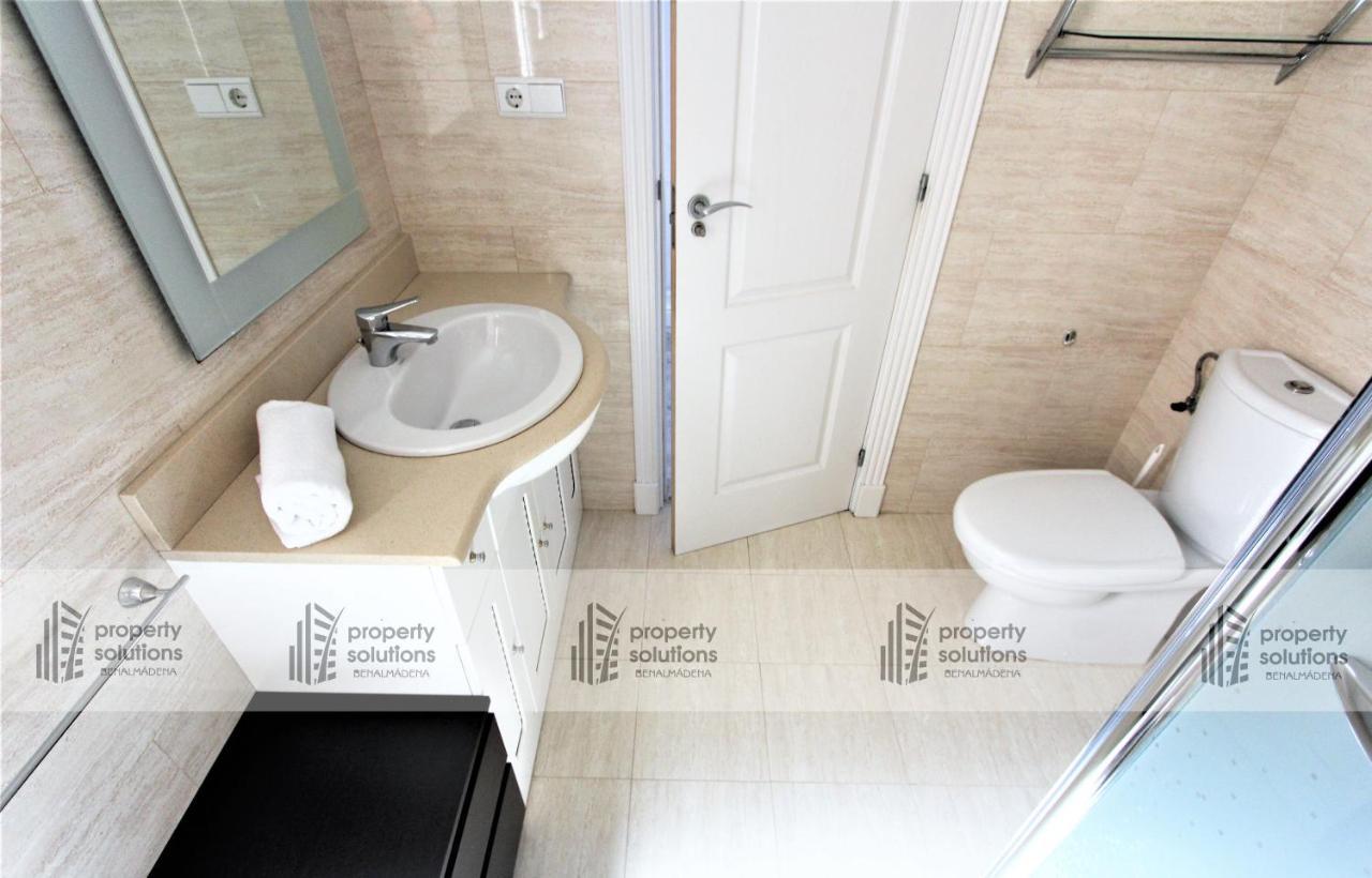 Playa 1º Linea Playa- Apartamento Duplex En Pleno Corazon De La Carihuela ตอร์เรโมลิโนส ภายนอก รูปภาพ