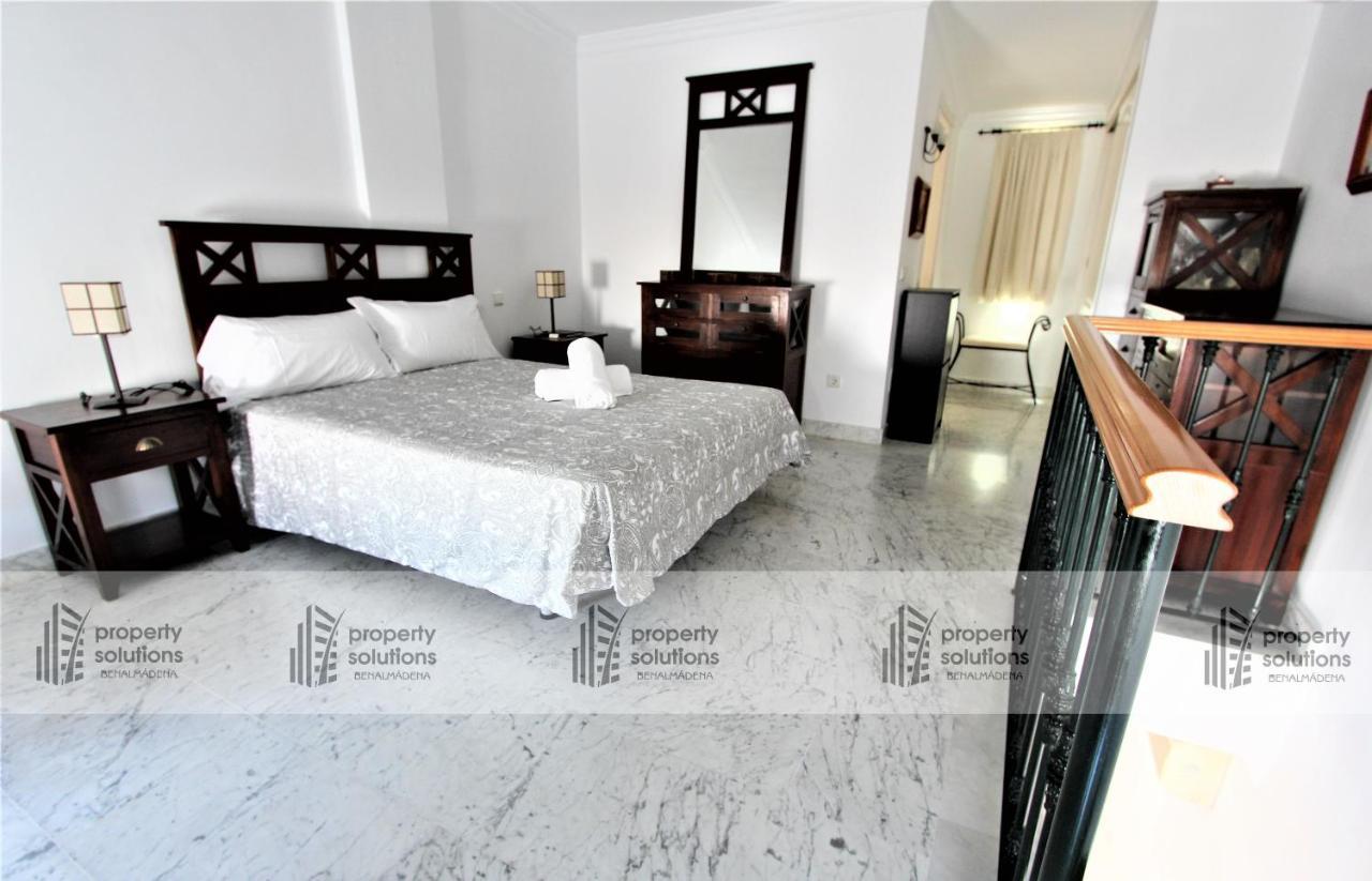Playa 1º Linea Playa- Apartamento Duplex En Pleno Corazon De La Carihuela ตอร์เรโมลิโนส ภายนอก รูปภาพ